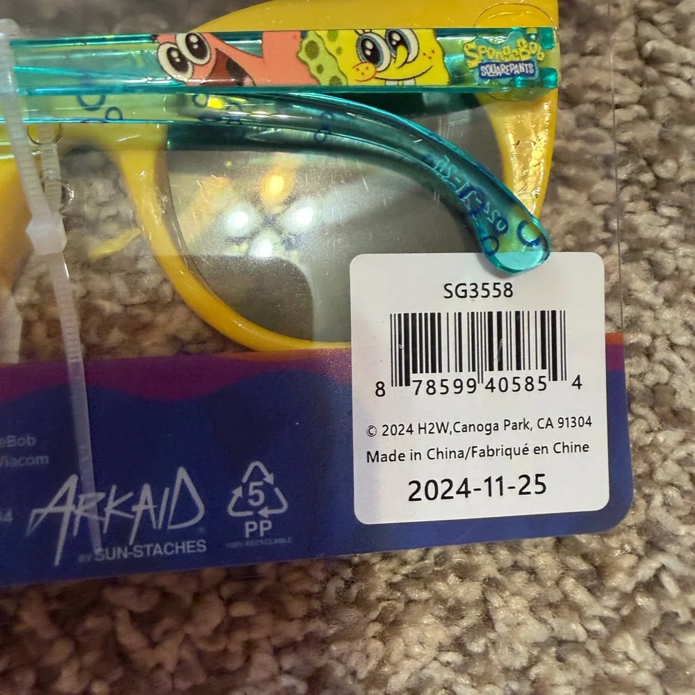Nickelodeon SpongeBob SquarePants Sunglasses - Vibrant Yellow